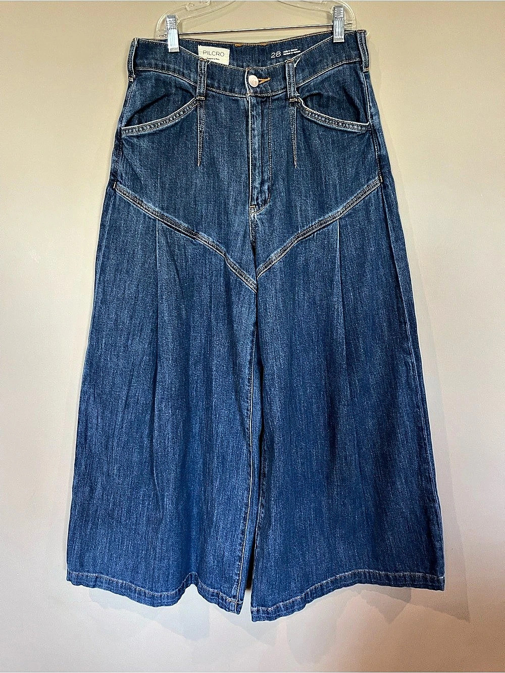 PILCRO NWOT Wide Leg Jeans in Blue Waist 28